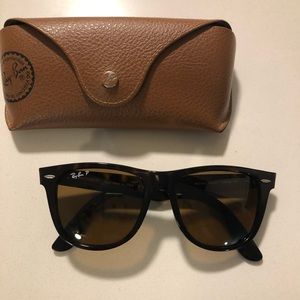 RayBan Wayfarer Women’s Sunglasses Polarized